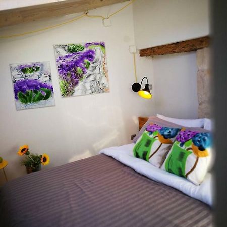 Cres Art Studio Kuning Apartment Zewnętrze zdjęcie