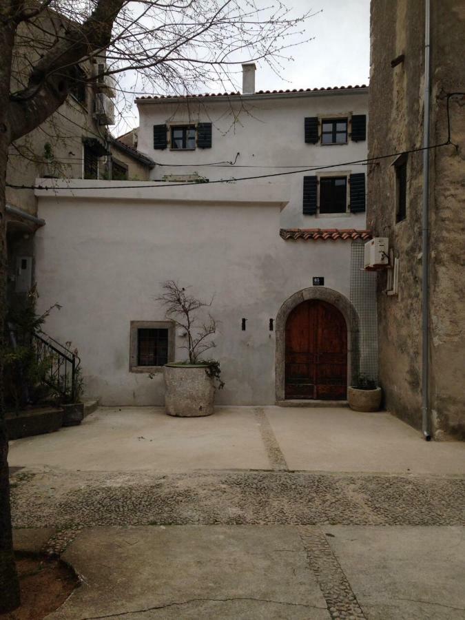 Cres Art Studio Kuning Apartment Zewnętrze zdjęcie