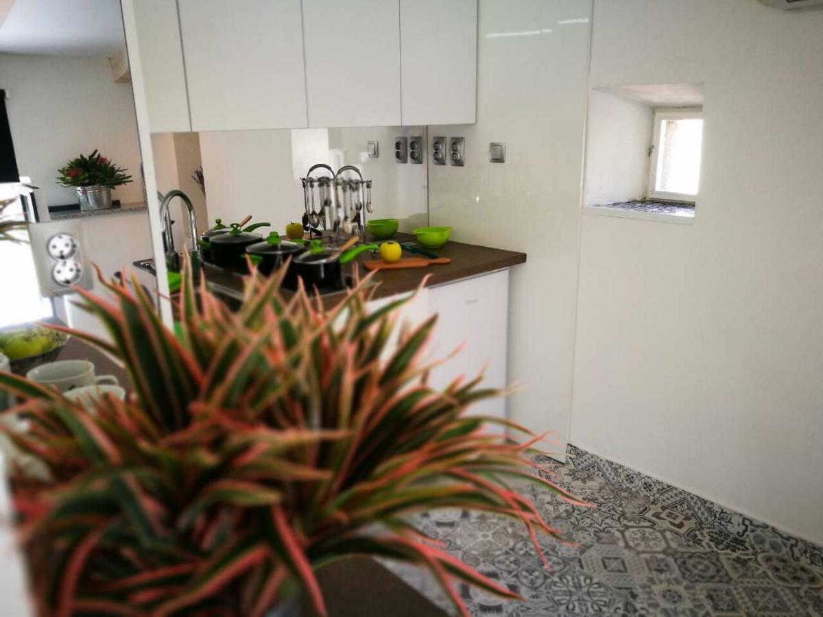 Cres Art Studio Kuning Apartment Zewnętrze zdjęcie