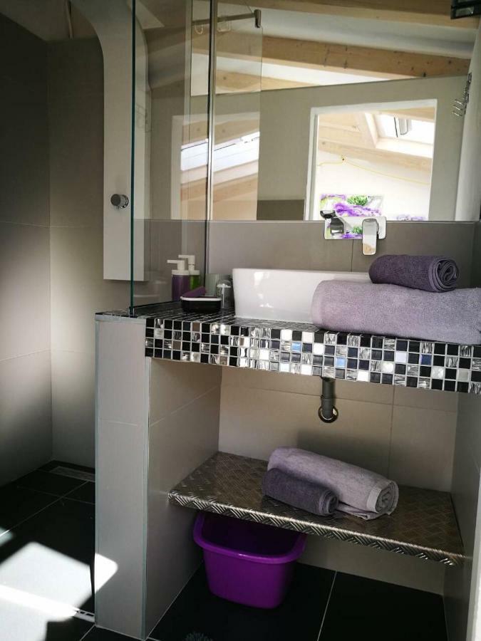 Cres Art Studio Kuning Apartment Zewnętrze zdjęcie