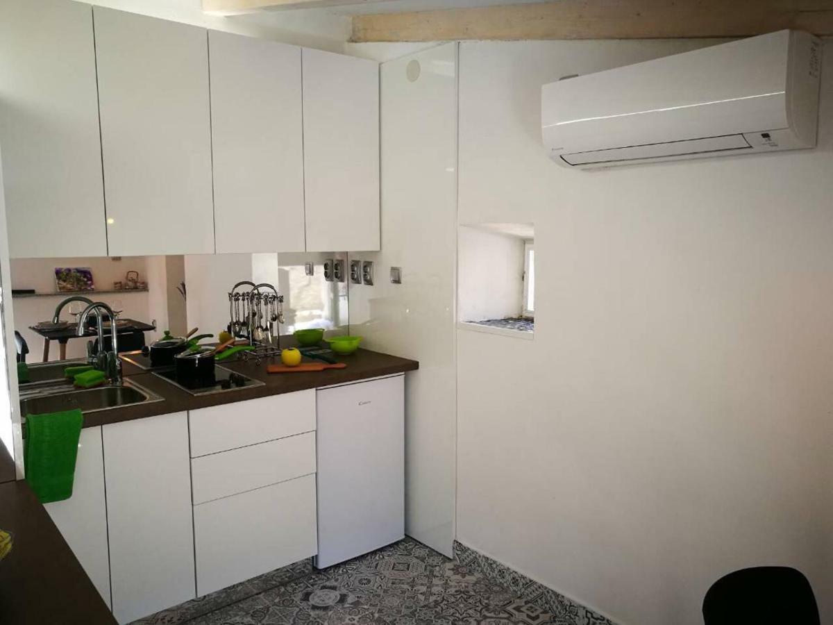 Cres Art Studio Kuning Apartment Zewnętrze zdjęcie